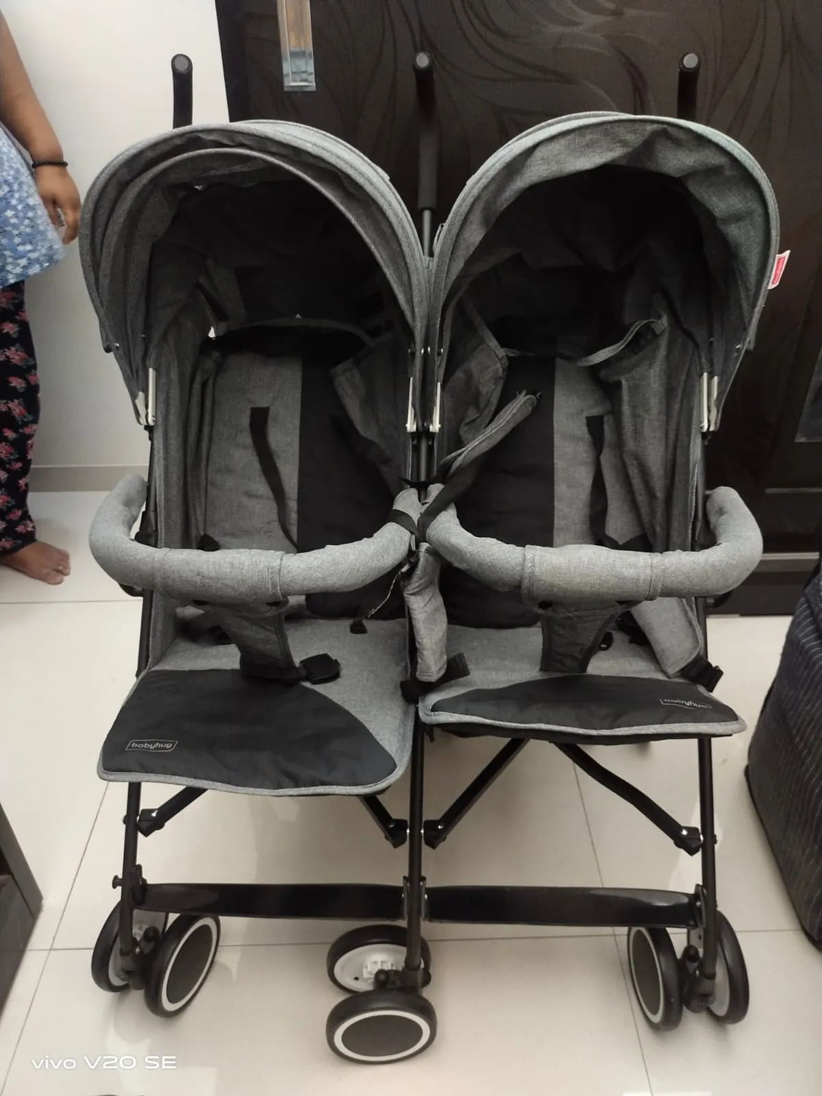 BABYHUG Deuce Twins Stroller