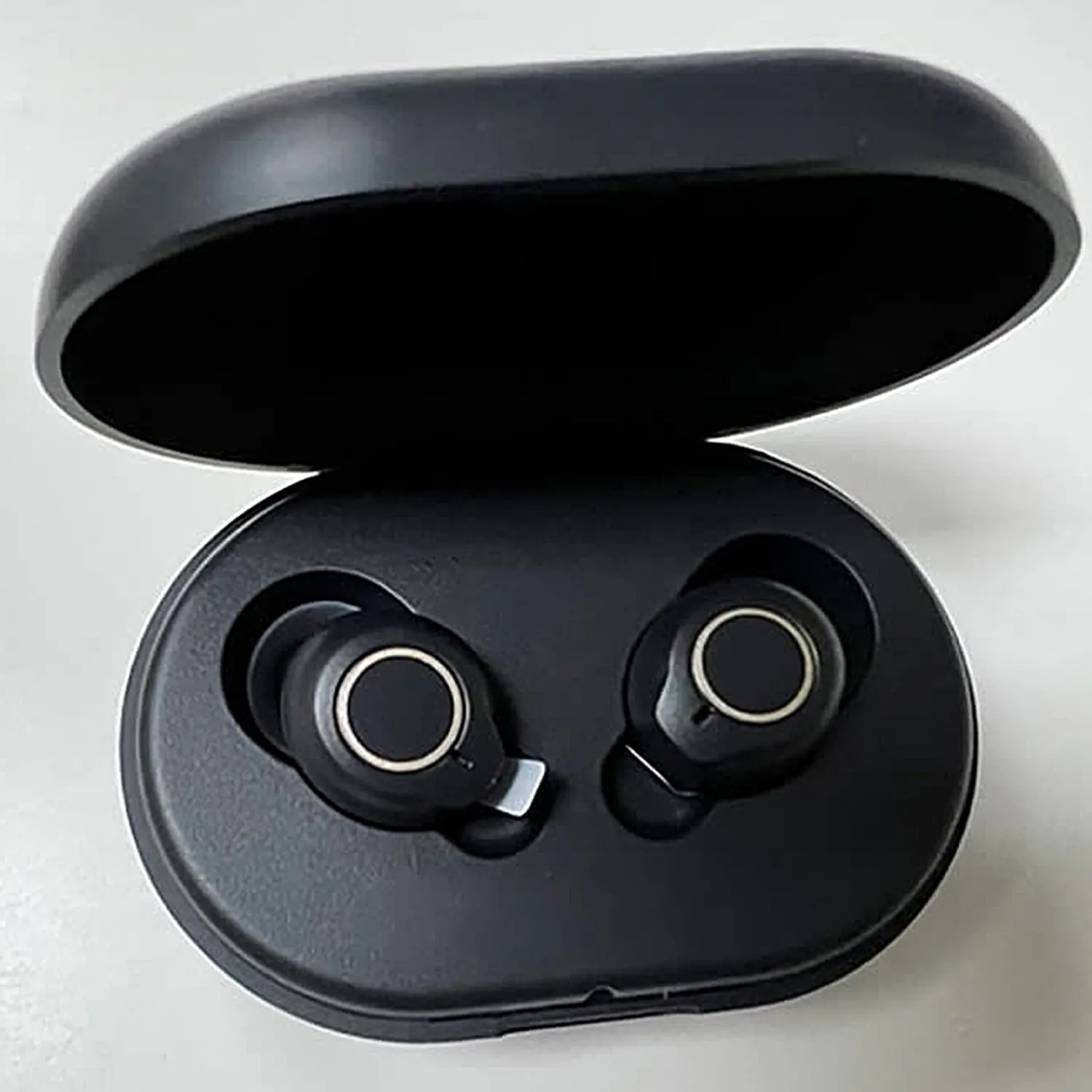 Invisible Hearing Aids with Charging Case